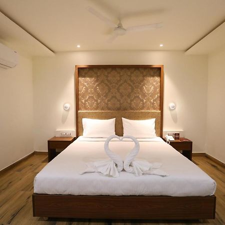 Hotel Shubham Palace Χιντεραμπάντ Εξωτερικό φωτογραφία