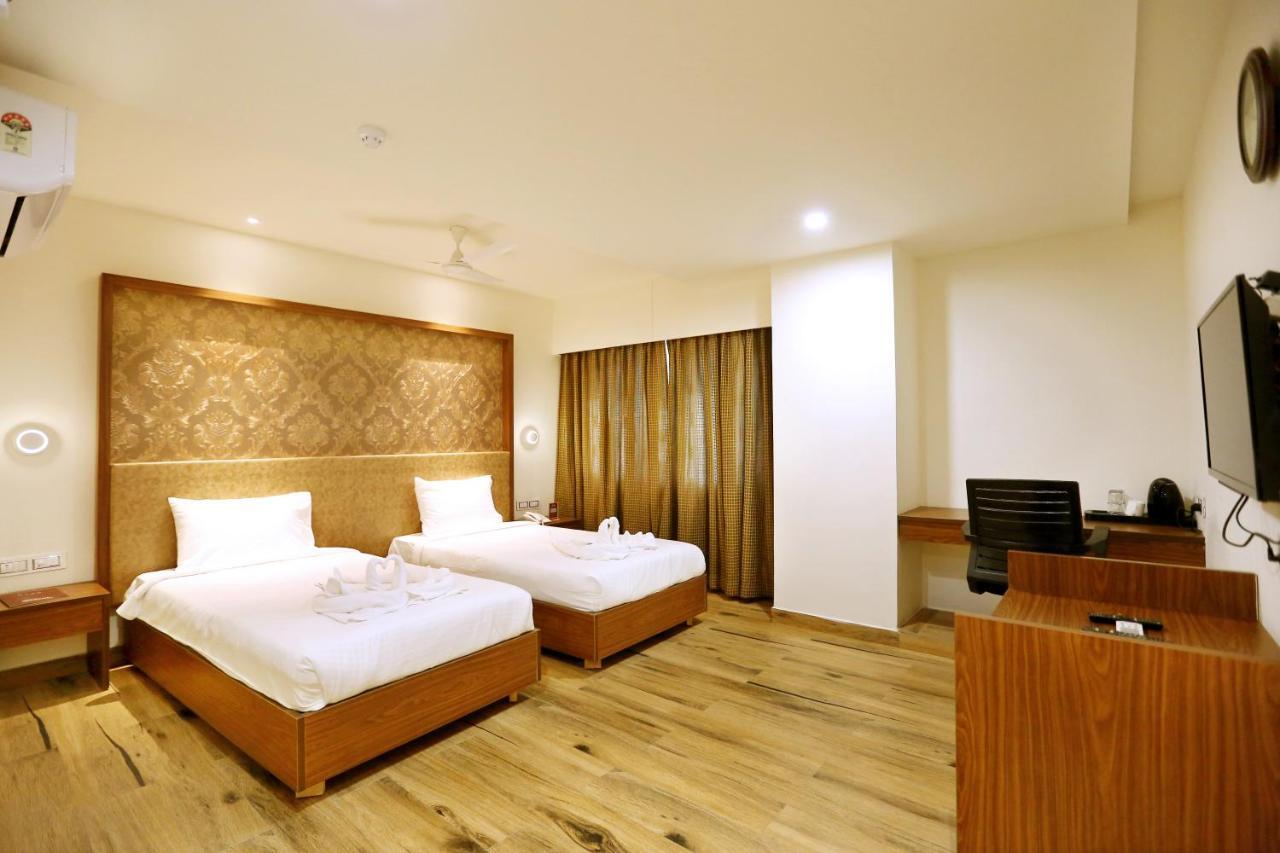 Hotel Shubham Palace Χιντεραμπάντ Εξωτερικό φωτογραφία