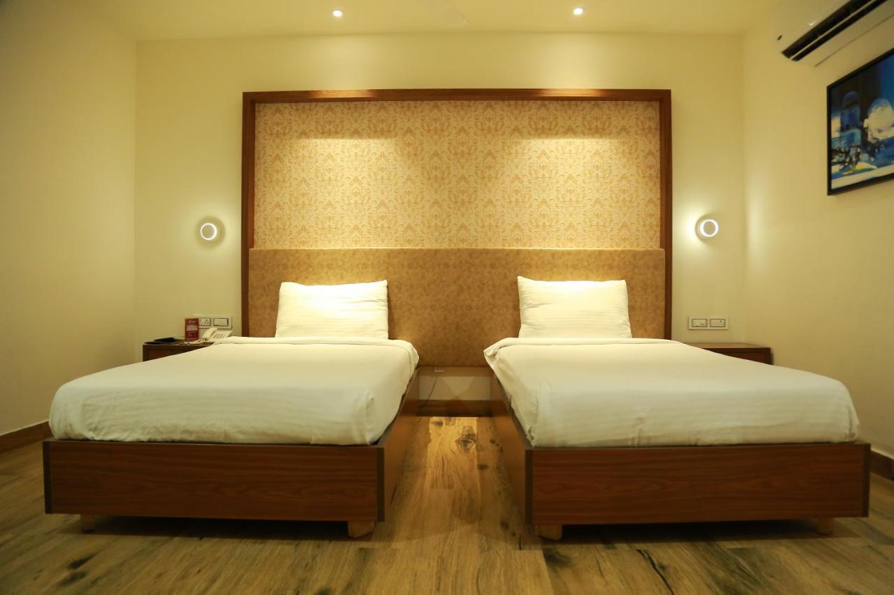 Hotel Shubham Palace Χιντεραμπάντ Εξωτερικό φωτογραφία